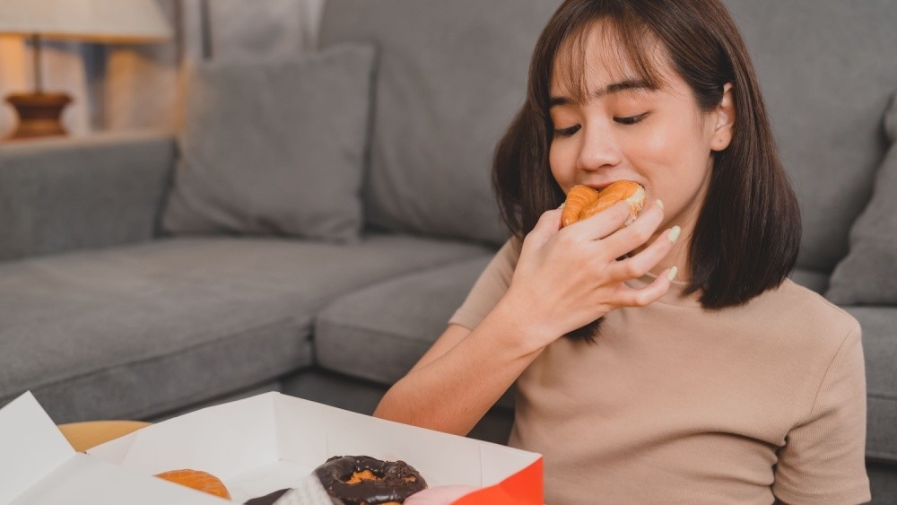 不只吃胖還可能把臉「吃醜」！  研究：「1飲食習慣」恐讓顏值雪崩式下降
